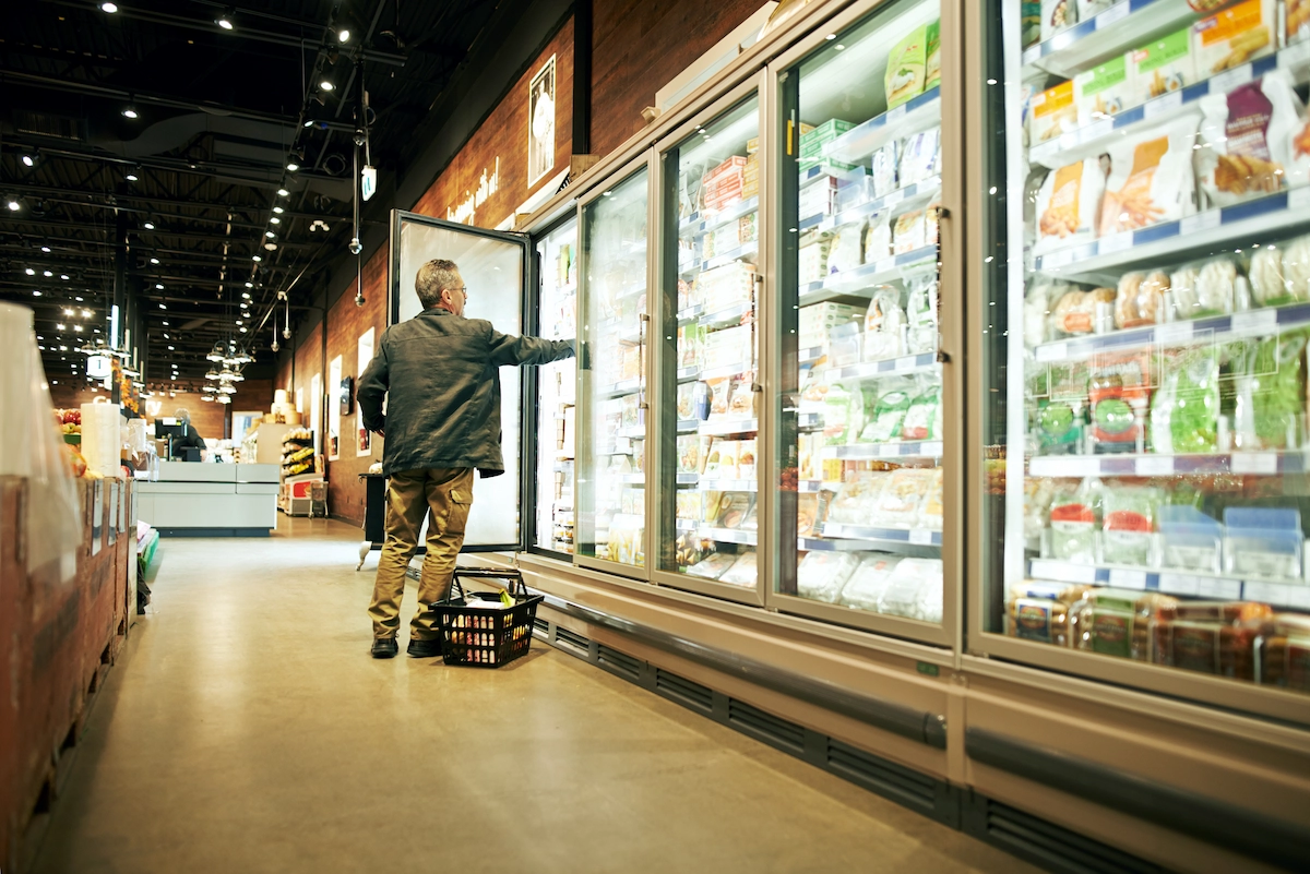 Refining Seasonal Advertising Campaigns Through Consumer Feedback
