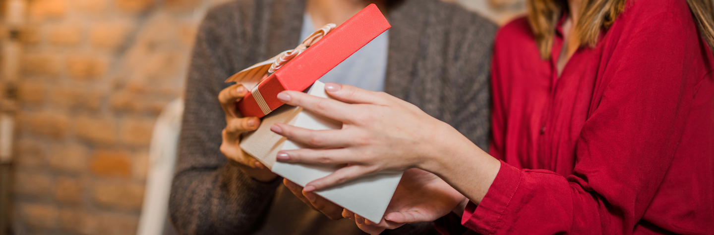 Subscription retailers’ expansion strategy? Holiday gift-giving